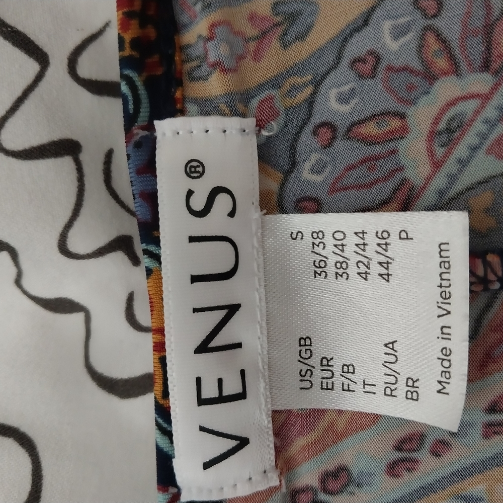 Sexy  Venus  blouse open  shoulder